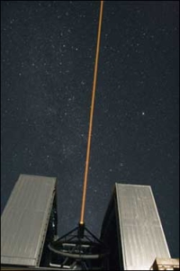 Laserstrahl am Unit telescope Yepun am VLT, ESO