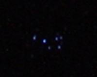 Plejaden aufgenommen am 08.01.2003 mit nackter Digitalkamera, 8s Belichtungszeit