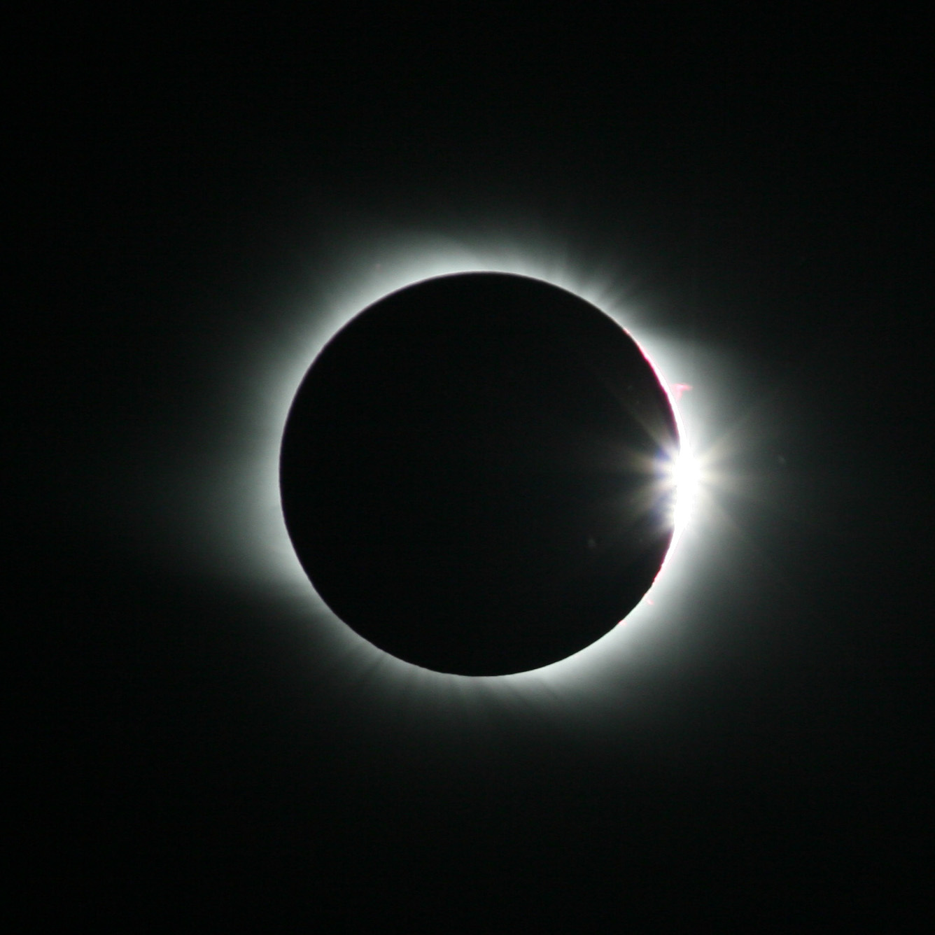 Солнечное затмение 2008 года. Eclipse. Veine Eclipse. Eclipse pattern. Eclipse вперед картинка черная.