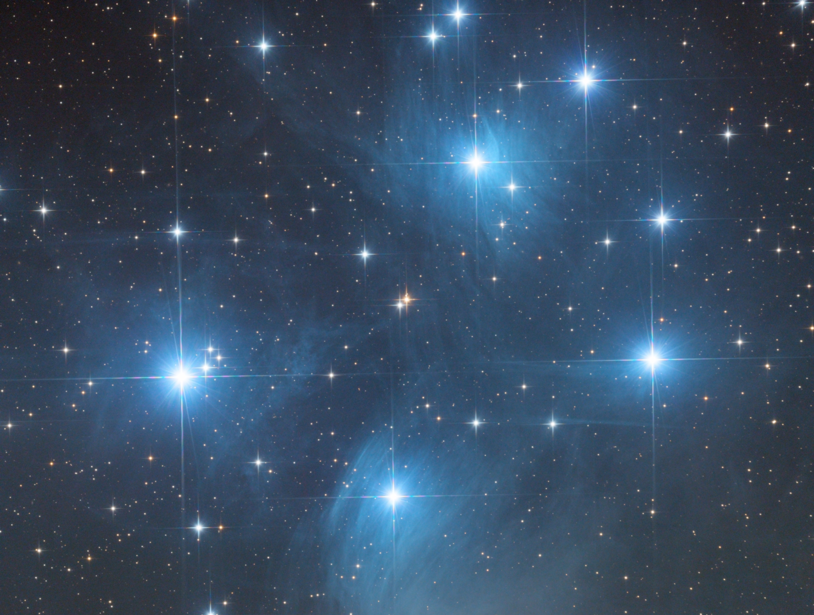 Звездные картинки. Плеяда звезд Созвездие Телец. М45 Плеяды. Плеяды в созвездии тельца. Плеяды Полярная звезда.