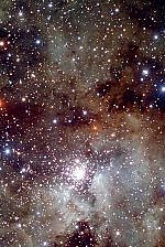 Sternentstehungsregion NGC 3603 im Sternbild Schiffskiel